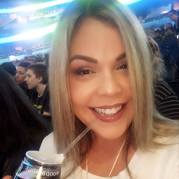 Meet your Posher, Stacey - Picture 2 of 8